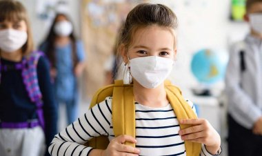 Coronavirus - Face masks in schools: Οδηγίες για τη σωστή χρήση της μάσκας από τα μικρά παιδιά