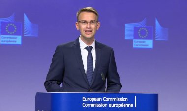 EU spokesman Peter Stano: Η ΕΕ έτοιμη για περιοριστικά μέτρα κατά της Τουρκίας αν δεν προχωρήσει σε αποκλιμάκωση
