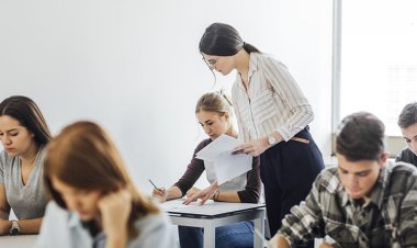 Reopening of schools – Α΄ ΕΛΜΕ Κυκλάδων: 180 κενά καθηγητών στις Κυκλάδες λίγο πριν το άνοιγμα των σχολείων