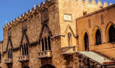 Aegean Islands: Μια εβδομάδα σοβαρότητας ήταν αρκετή για τον Μ. Γλυνό για να ενδώσει στον… κουνακισμό