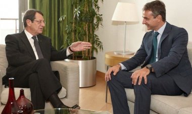 Mitsotakis, Anastasiades: Η παραβατική συμπεριφορά της Τουρκίας δεν θίγει μόνο τα συμφέροντα Ελλάδας-Κύπρου αλλά και της ΕΕ