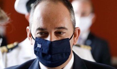 Coronavirus Pandemic: Στη ΜΕΘ του Ευαγγελισμού εισήχθη ο Γιάννης Πλακιωτάκης