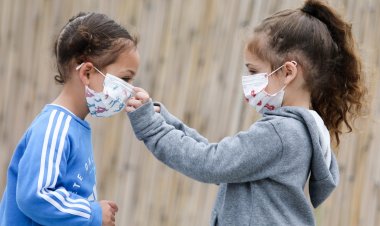 Coronavirus Vaccination - Χρούσος: Τα παιδιά θα κάνουν τελευταία το εμβόλιο!! Να επιστρέψουν στο σχολείο - Από ποια ηλικία θα εμβολιαστούν