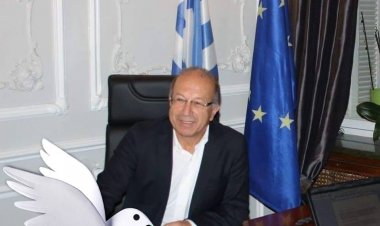 Joyeux Noël: Το Μήνυμα του Αντιπεριφερειάρχη Κυκλάδων Γιώργου Λεονταρίτη για τα Χριστούγεννα