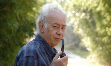 Notable Death: Έφυγε από τη ζωή ο συγγραφέας Βασίλης Αλεξάκης