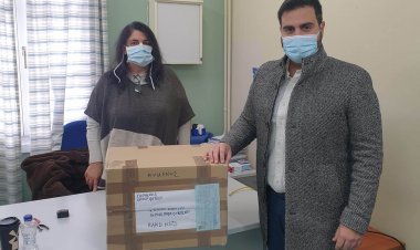 Coronavirus Ag Rapid Tests: Παράδοση rapid tests στο Κέντρο Υγείας Μυκόνου από την Περιφέρεια Ν. Αιγαίου
