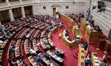 Territorial waters in the Ionian Sea: Με 284 «ναι» η επέκταση στα 12 ναυτικά μίλια στο Ιόνιο