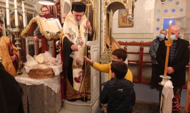 His Eminence Dorotheos B’: Ποιμαντική επίσκεψη του Σεβασμιότατου κ. Δωρόθεου Β' στη νήσο Σίφνο
