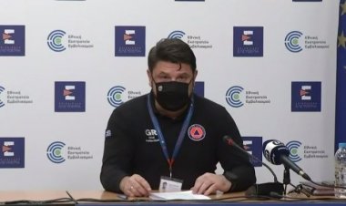 New Lockdown Restrictions: Κόκκινο... βαθύ στην Αττική και ακόμα 17 περιοχές! Τι αλλάζει στα SMS - Πού θα ισχύει το χιλιομετρικό όριο - Όλα τα νέα μέτρα Χαρδαλιά