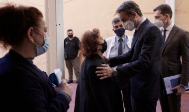 PM Mitsotakis: Μέσα από τη διαδικασία του εμβολιασμού ξαναχτίζουμε την εμπιστοσύνη των πολιτών στο κράτος και στο ΕΣΥ