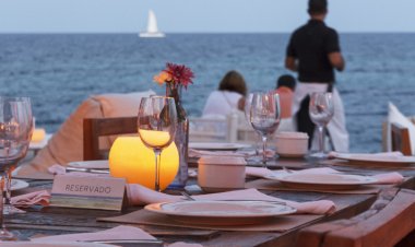 Lifting lockdown: Στις 12 ή 19 Απριλίου θα ανοίξει η εστίαση - «Κλειδώνει» η παράταση του lockdown ως τις 22 Μαρτίου