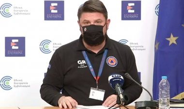 Briefing on Covid -19: Από το "Βαθύ κόκκινο" βγαίνει από Δευτέρα η Μύκονος – Με self test επαναλειτουργούν οι σχολές οδηγών