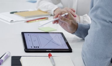 Tax Evasion & Artificial Intelligence: Τάμπλετ και Κινητές συσκευές, στην υπηρεσία των Φορολογικών Ελέγχων της ΑΑΔΕ