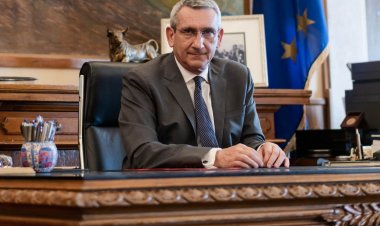 Easter Message - Γιώργος Χατζημάρκος: «Ας γίνουμε όλοι φορείς της ελπίδας, μέρος του αγώνα» [video]