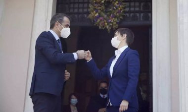 PM Mitsotakis: Συνάντηση Κυρ. Μητσοτάκη με την πρωθυπουργό της Σερβίας: Ασφαλής η διαμονή των τουριστών στην Ελλάδα