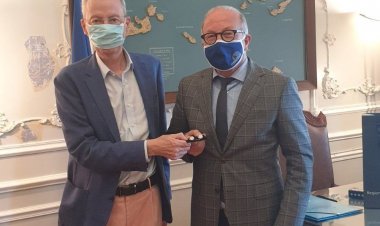 Aegean Islands: Συνάντηση του Αντιπεριφερειάρχη Κυκλάδων με τον Πρέσβη της Ρουμανίας