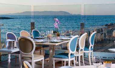 Reopening of Restaurants: Επιστρέφει η μουσική σε εστιατόρια και καφετέριες!! Πότε τελειώνει η απαγόρευση κυκλοφορίας!!