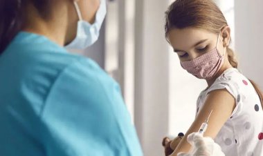 Covid-19 Vaccination: Ανοιχτό το ενδεχόμενο εμβολιασμού μαθητών πριν τη νέα σχολική χρονιά!!