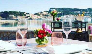 Restaurants during Covid: Παραμένουν χωρίς μουσική Μπαρ, Εστιατόρια, Καφετέριες!!