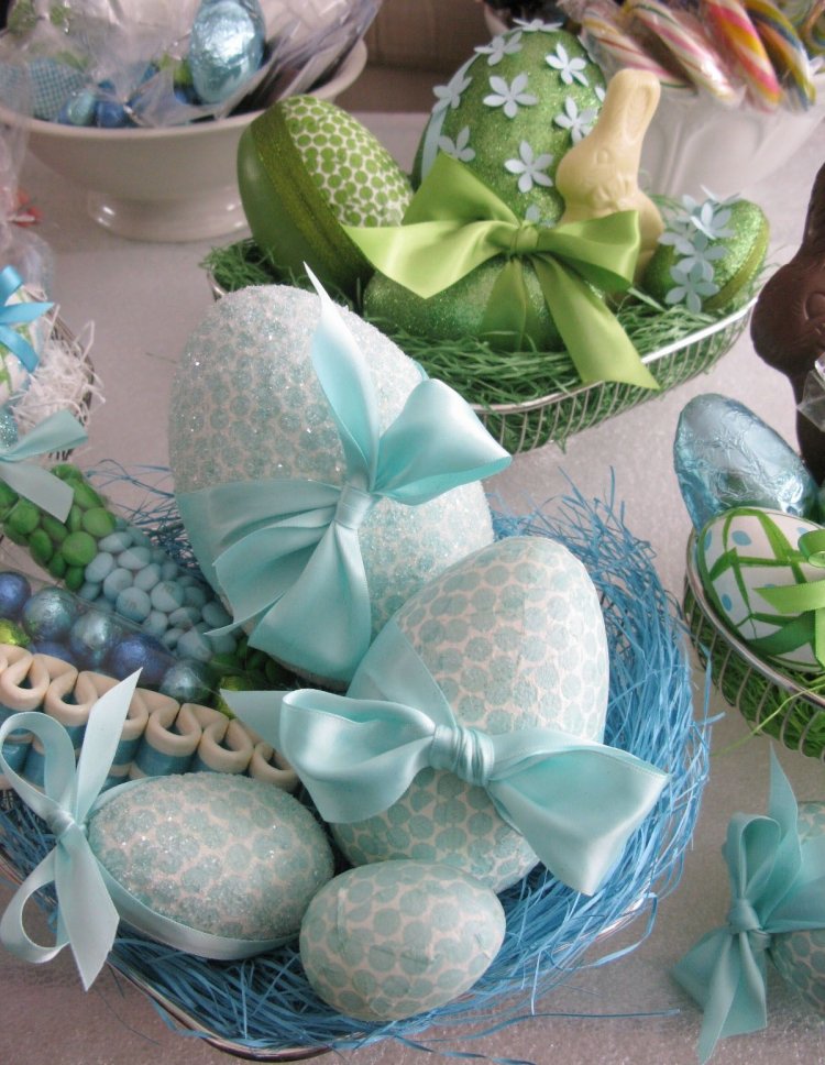 Joyeuses Pâques! Το Mykonos Ticker και οι συνεργάτες του σας εύχονται Καλή Ανάσταση & Καλό Πάσχα!