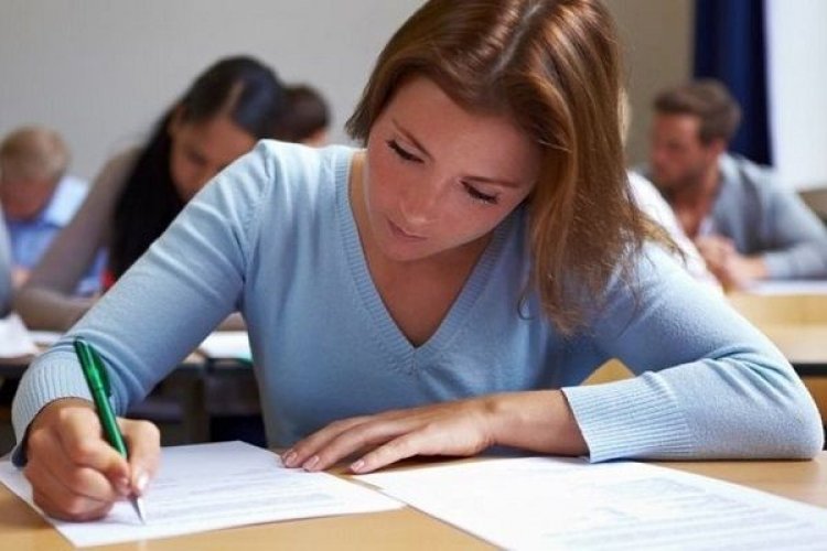 Αυστηρές οδηγίες προς... βαθμολογητές