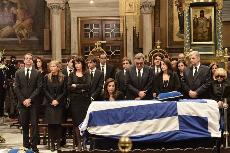 Στην εξόδιο ακολουθία του Κωνσταντίνου Μητσοτάκη παρέστη ο Περιφερειάρχης Γ. Χατζημάρκος