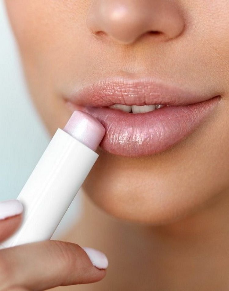 Η Νο.1 περιοχή του σώματος που σπάνια εφαρμόζουμε αντηλιακή προστασία, πρέπει να γίνει προτεραιότητά μας!!