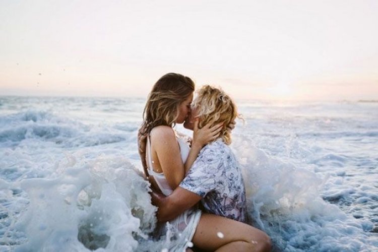 Είσαι single; Τι να κάνεις για να βρεις τον έρωτα αυτό το καλοκαίρι!!