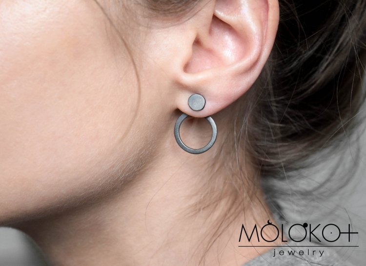 Εκθεση κοσμήματος της Μαρίας Παύλου στην Ανω Σύρο