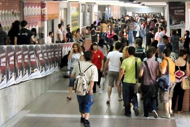 Ακροβασίες με το σύστημα των εξετάσεων