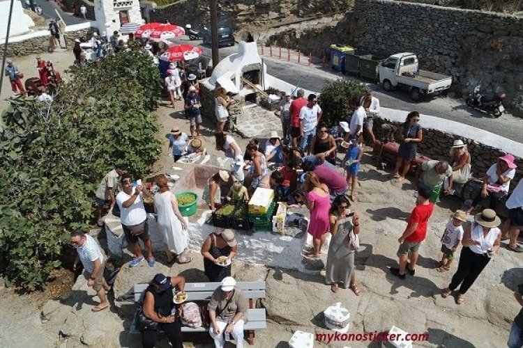 Ευχαριστήριο "Φίλων Λαογραφικού Μουσείου" προς τους χορηγούς και υποστηρικτές της Γιορτής Τρύγου (pics-vids)