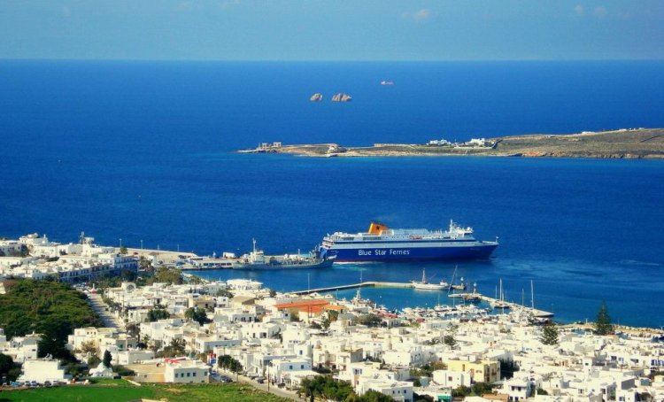 Ξεκινά η κατασκευή συνοδών έργων για τη λειτουργία μονάδων αφαλάτωσης στην Παροικιά της Πάρου, μετά την έγκριση από την ΕΥΔ Νοτίου Αιγαίου, της υπογραφής σύμβασης με τον ανάδοχο
