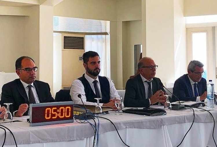 Ολοκληρώθηκε η πρώτη φάση του έργου για τον ηλεκτροφωτισμό της περιφερειακής οδού Μυκόνου