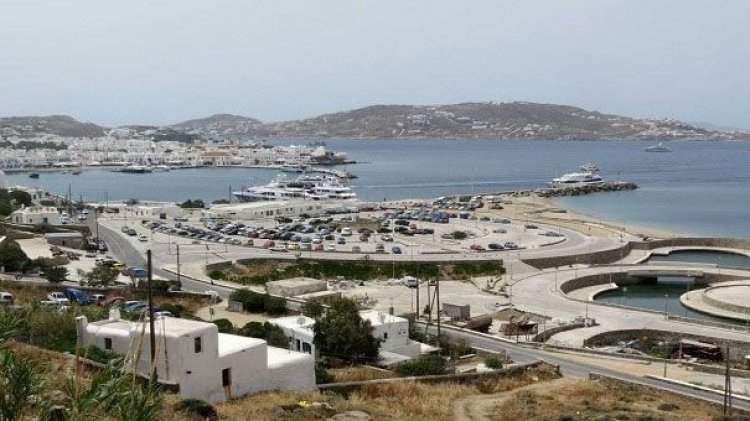 Σε ιδιώτη παραχωρεί  το πάρκινγκ στο παλιό Λιμάνι ο Δήμος Μυκόνου