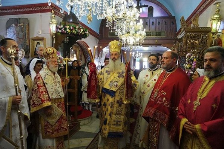 Οι Μυκονιάτες τίμησαν με την διακρίνουσα αυτούς ευλάβεια τη Μνήμη της Αγίας Κυριακής (Εικόνες + Videos)