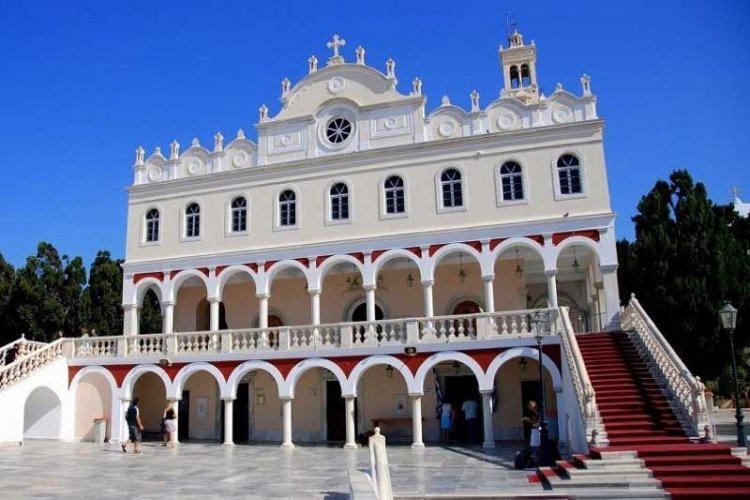 ΣτΕ: Παραμένει στη θέση της η σημερινή διοίκηση του Ιδρύματος Ευαγγελίστριας της Τήνου