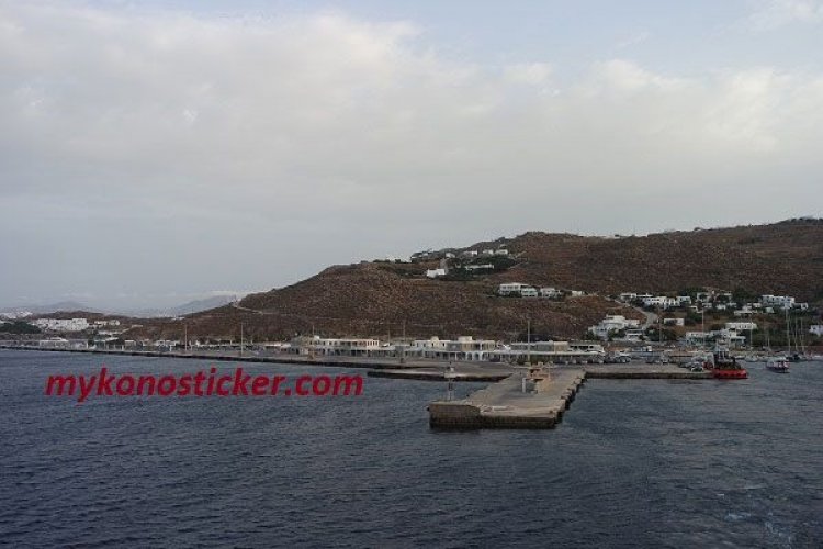 Παροχή συνδρομής λόγω έλλειψης καυσίμων σε τουριστικό σκάφος στη Μύκονο