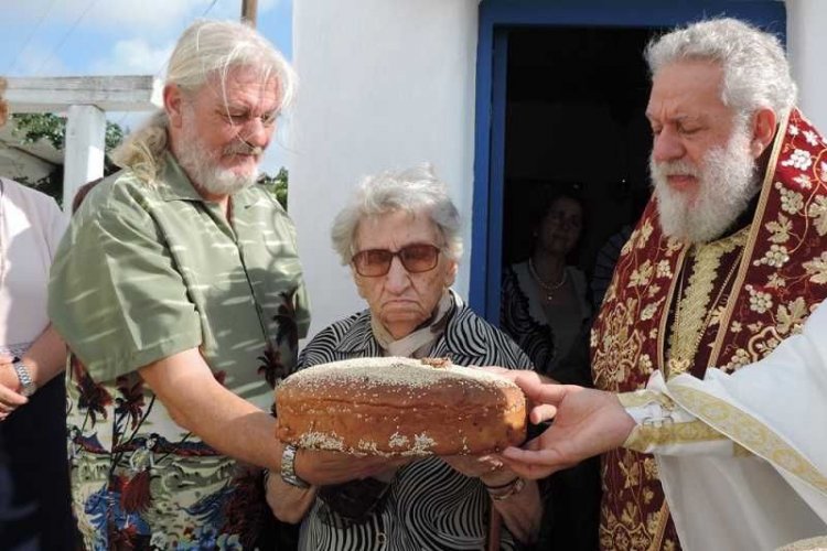 Προεόρτιος εορτασμός της Προόδου του Τιμίου Σταυρού στο ομώνυμο οικογενειακό παρεκκλήσιο του Σεβασμιωτάτου κ. Δωροθέου Β´