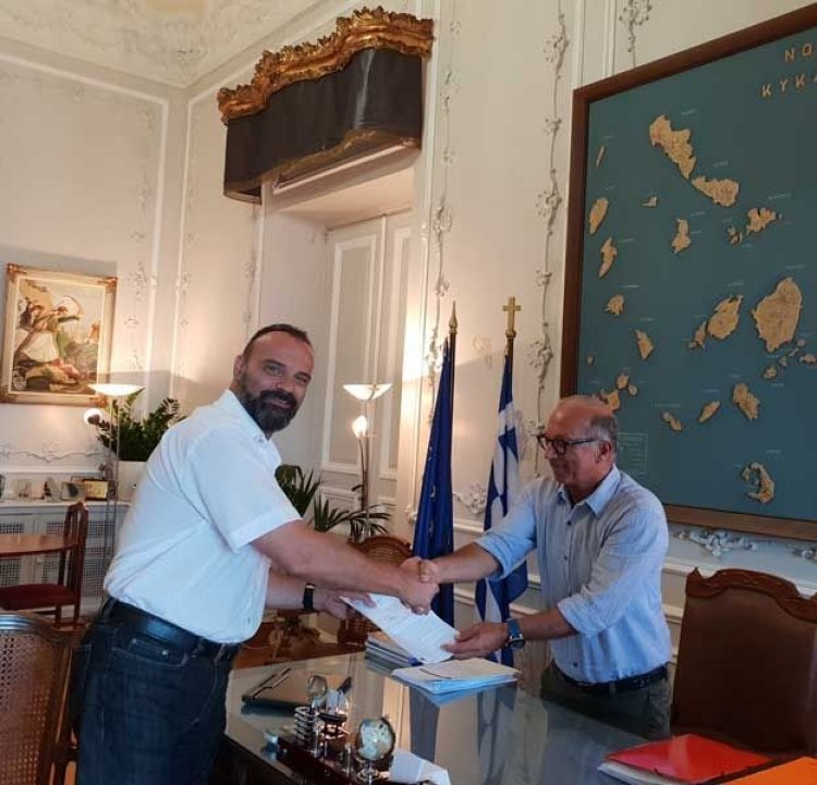 4.000.000 ευρώ για την κατασκευή κρηπιδώματος και διαμόρφωση χερσαίας ζώνης στο εμπορικό λιμάνι της Ερμούπολης