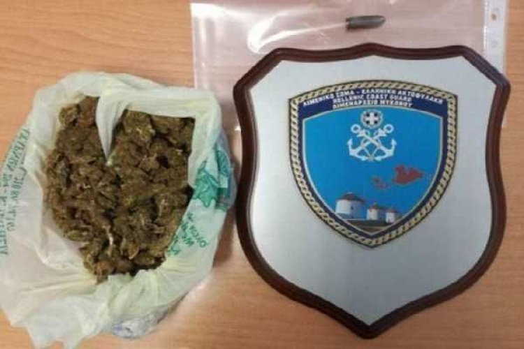 Συνελήφθη στον νέο λιμένα Μυκόνου 23χρονος αλλοδαπός για ναρκωτικά