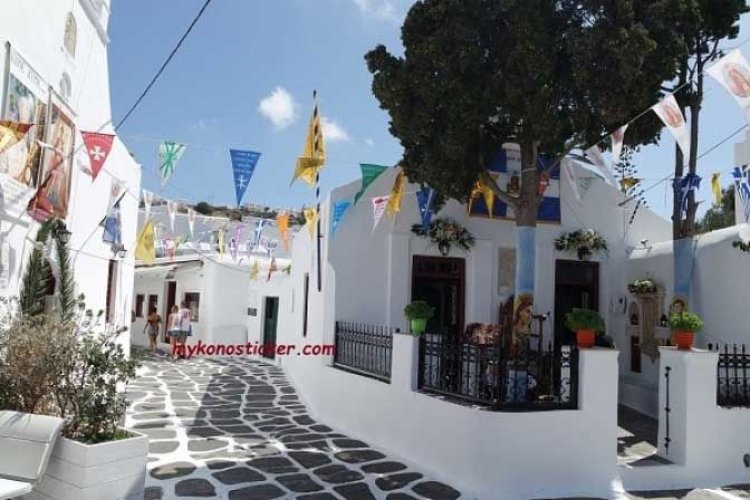 Πρόσκληση για τον εορτασμό του Αγίου Φανουρίου στα Τρία Πηγάδια, Χώρας Μυκόνου