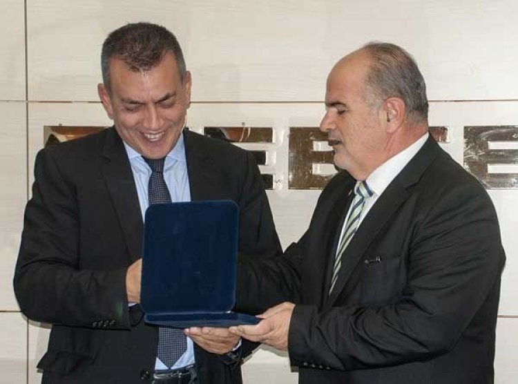 Γ. Βρούτσης: "Συνεχίζοντας η Ν.Δ. το διάλογο με την κοινωνία, χθες πραγματοποιήσαμε πολύωρη συνάντηση με το προεδρείο της ΓΣΕΒΕΕ".