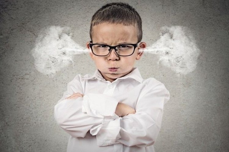 4 πράγματα που λέμε συνεχώς στα παιδιά και τα καταστρέφουμε διανοητικά!!