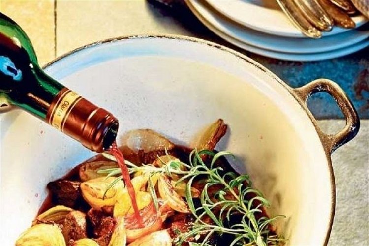 Πως να αποφύγετε, την πικρή γεύση του κρασιού στα φαγητά σας!!