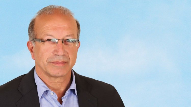 Γιώργος Λεονταρίτης: "Ο πανικός στη ζωή είναι κακός κλειδούχος. Στην πολιτική σε γελοιοποιεί…"