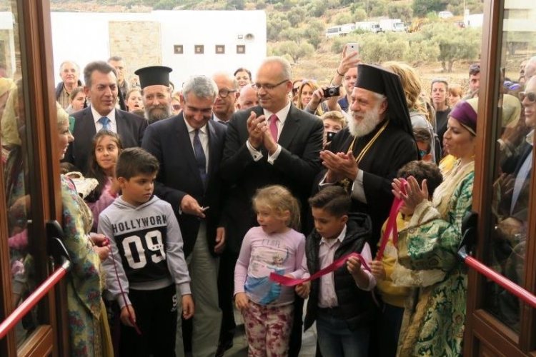 Εγκαινιάστηκε το νέο υπερσύγχρονο Ολοήμερο Δημοτικό Σχολείο Σίφνου- Καρπός της ενότητος Εκκλησίας, Πολιτείας & Τοπικής Αυτοδιοίκησης