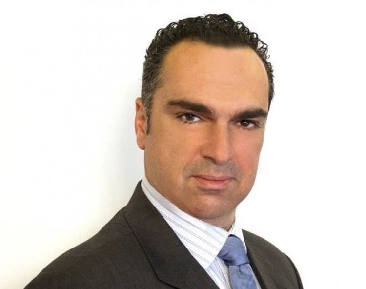 Ευχές για ταχεία ανάρρωση στον αστυνομικό από τον Γιάννη Φλεβάρη