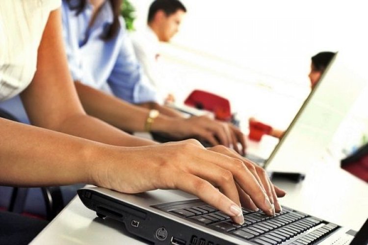 Ξεκινά το Πρόγραμμα για 24.251 θέσεις πλήρους απασχόλησης σε όλους τους Δήμους της χώρας