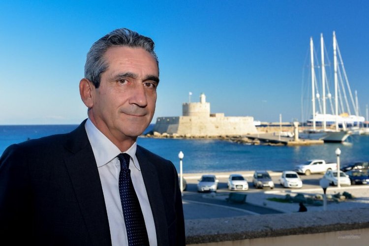 Με τις δηλώσεις του ο Ν. Θεοδωρίδης απάντησε στο ερώτημα αν η λειτουργία της Αποκεντρωμένης Διοίκησης είναι αποτέλεσμα ανικανότητας ή σκοπιμοτήτων