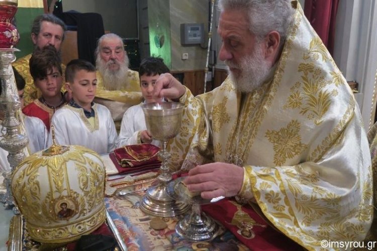 Στο Κόρθι της Άνδρου ιερούργησε την Κυριακή της Απόκρεω ο Σεβασμιώτατος